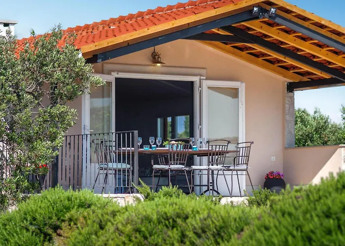 Pet Friendly Home In Sutivan